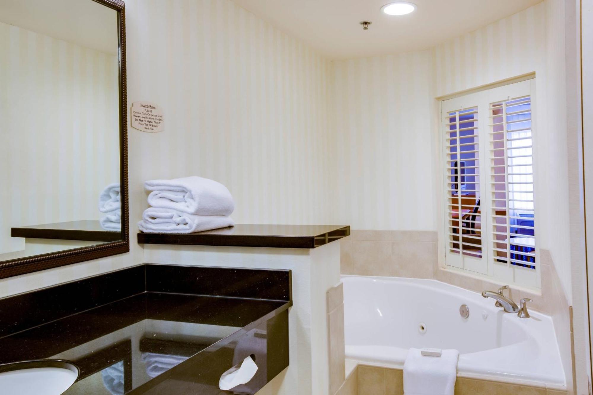 Fairfield Inn And Suites By Marriott Titusville Kennedy Space Center Extérieur photo